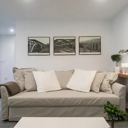 Apartamento Cerca Del Mar, Del Puerto Y Del Centro Lejlighed