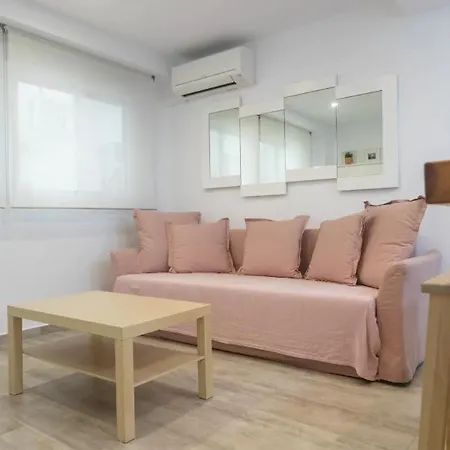 Apartamento Cerca Del Mar, Del Puerto Y Del Centro Lejlighed